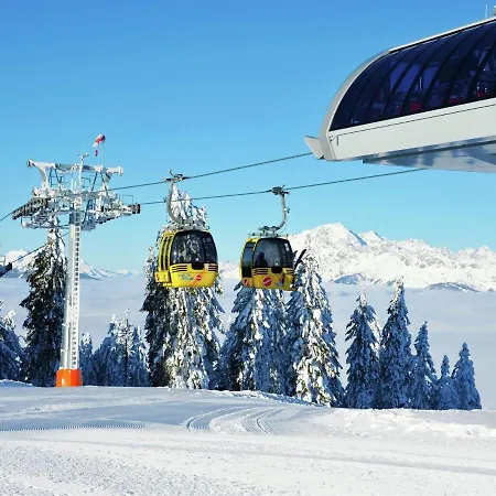 Cozy Holiday On Slopes In 펜션 *